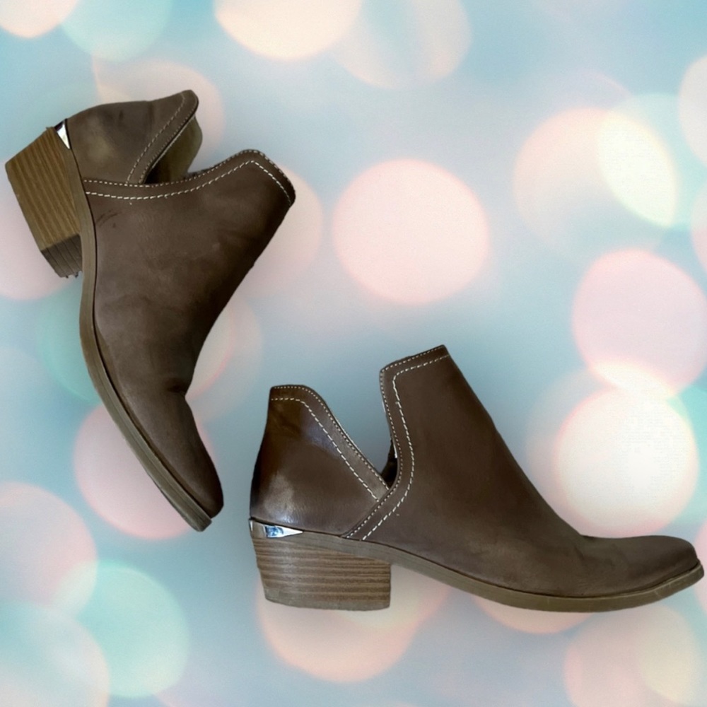 Bar III Women’s Ankle Booties Boots Size 7